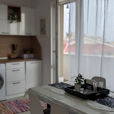 Cozy Peacefull With Amazing View Apartment