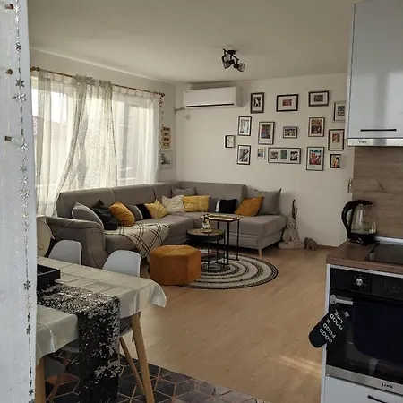 Cozy Peacefull With Amazing View Apartment