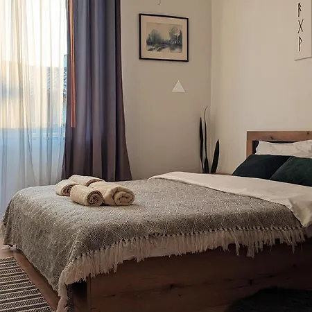Cozy Peacefull With Amazing View Apartment
